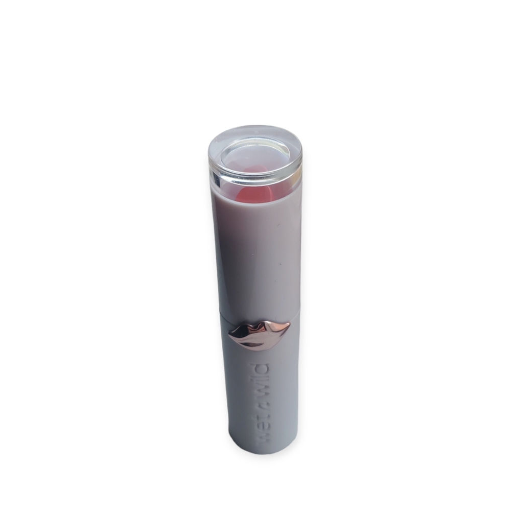wet n wild Lipstick in 1111433 Bellini Overflow